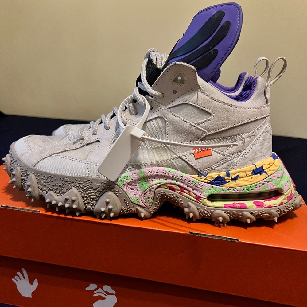 Nike x Off-White Sneakers